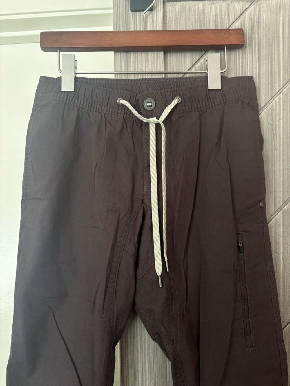 Vuori Women's Ripstop Pants Burgundy Purple Chestnut Size Small Style V412 - Picture 7 of 14